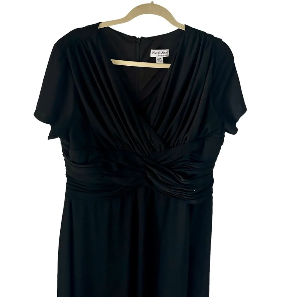 NorthStyle Women's Dress Black Size 20P